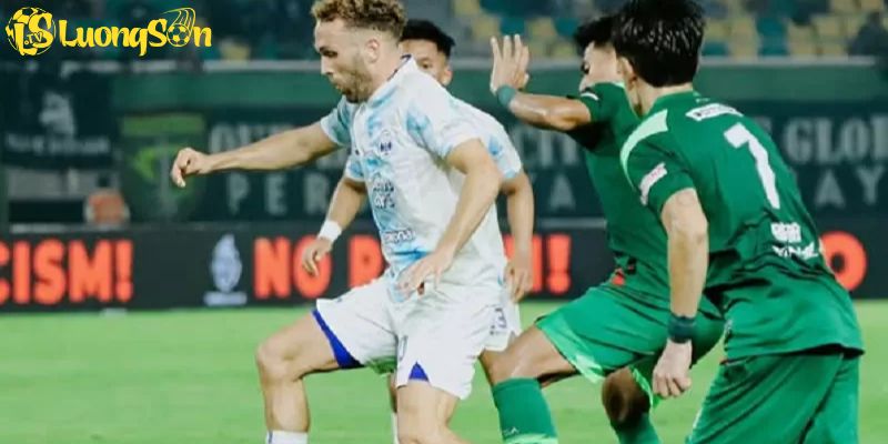 Persebaya Surabaya vs PSIM Yogyakarta: Đánh Giá Trận Đấu 8/8 9 Hiệu suất về 2 đội Persebaya Surabaya vs PSIM Yogyakarta
